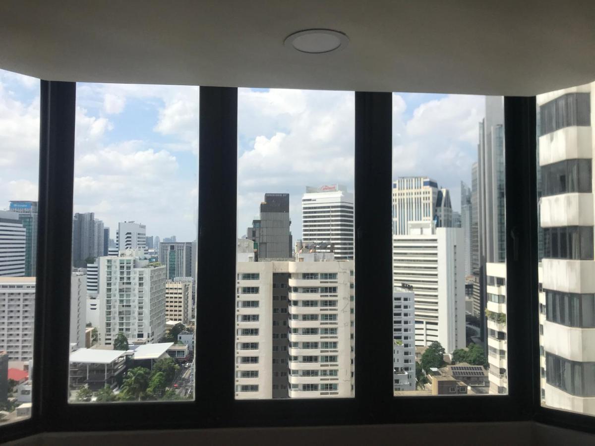 Nana Signature Apartment Bangkok